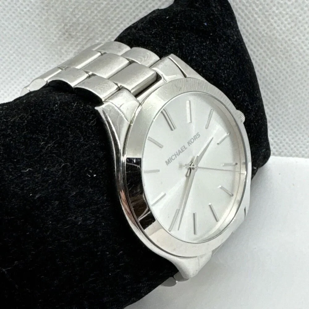 Michael Kors Slim Runway MK3178 Women's Silver Analog Dial Quartz Watch JNA609